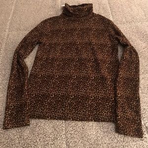 Leopard turtleneck